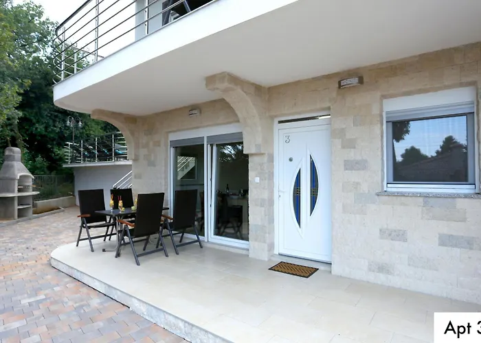 Villa Dragi With Pool, Sauna, & Whirlpool