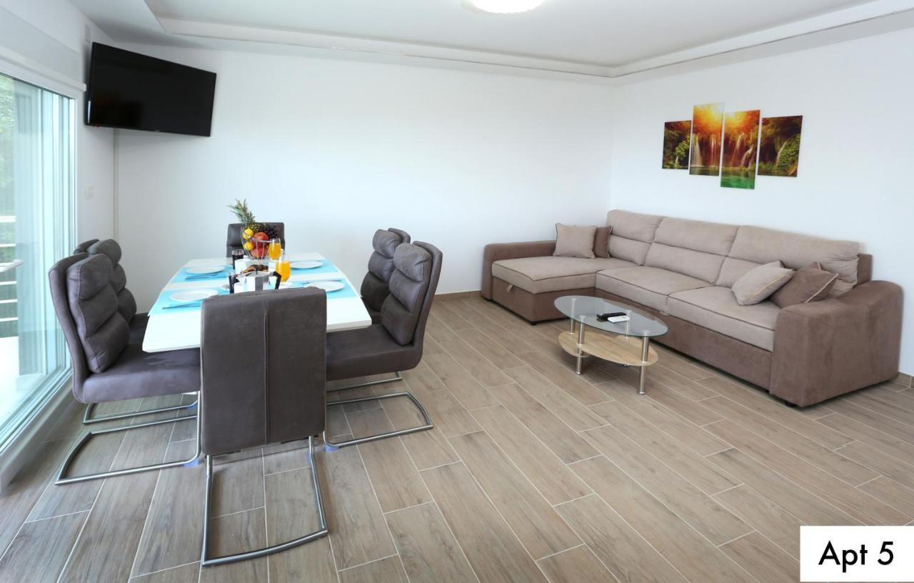 Dragi With Pool, Sauna, & Whirlpool Apartment *