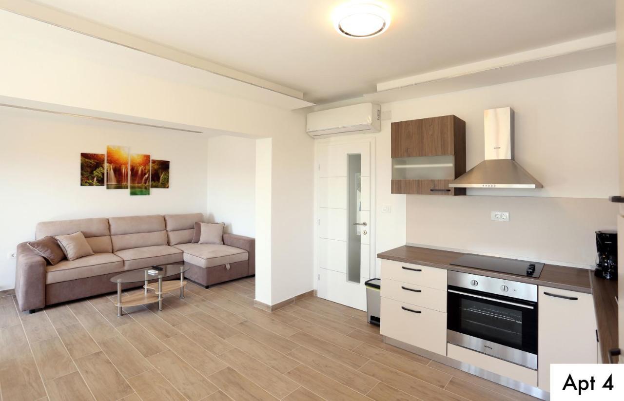 Apartment Dragi With Pool, Sauna, & Whirlpool *