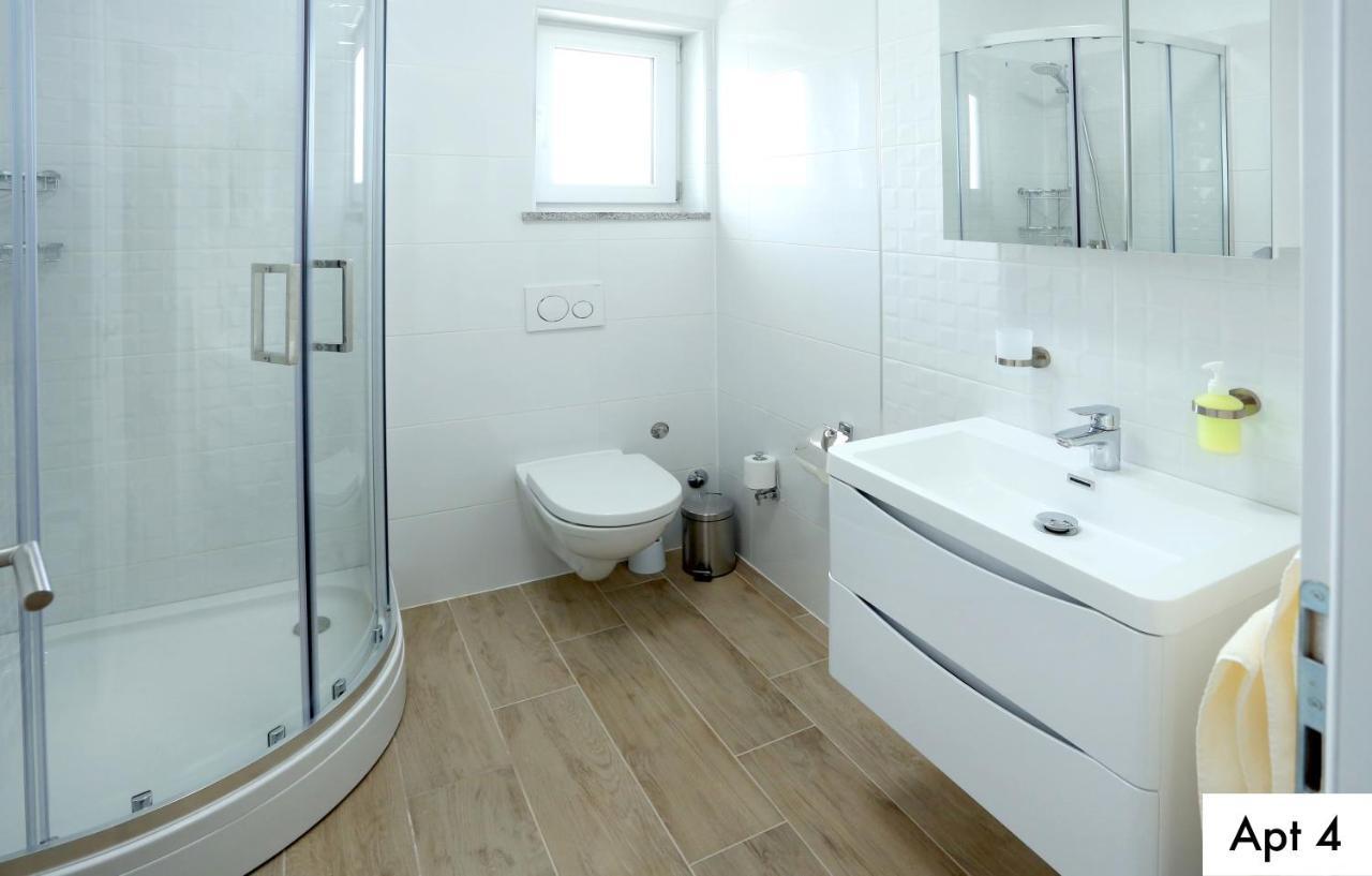 Apartment Dragi With Pool, Sauna, & Whirlpool *
