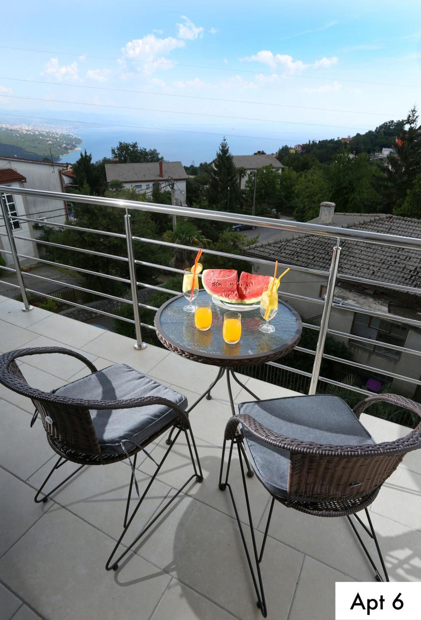 Dragi With Pool, Sauna, & Whirlpool Apartment