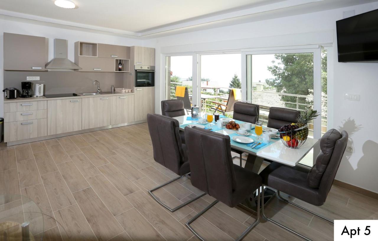 Dragi With Pool, Sauna, & Whirlpool Apartment